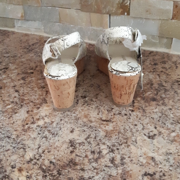 Wedges - Picture 2 of 3